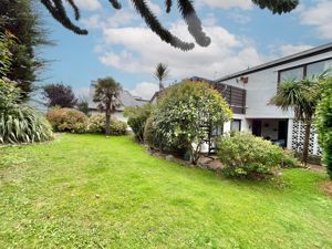 Photo 33- click for photo gallery